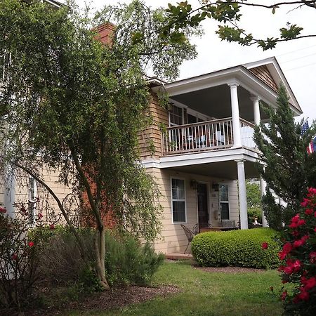 Beach Spa Bed & Breakfast 버지니아비치 외부 사진