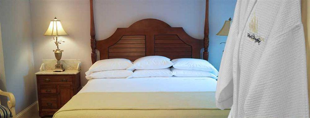 Beach Spa Bed & Breakfast 버지니아비치 외부 사진