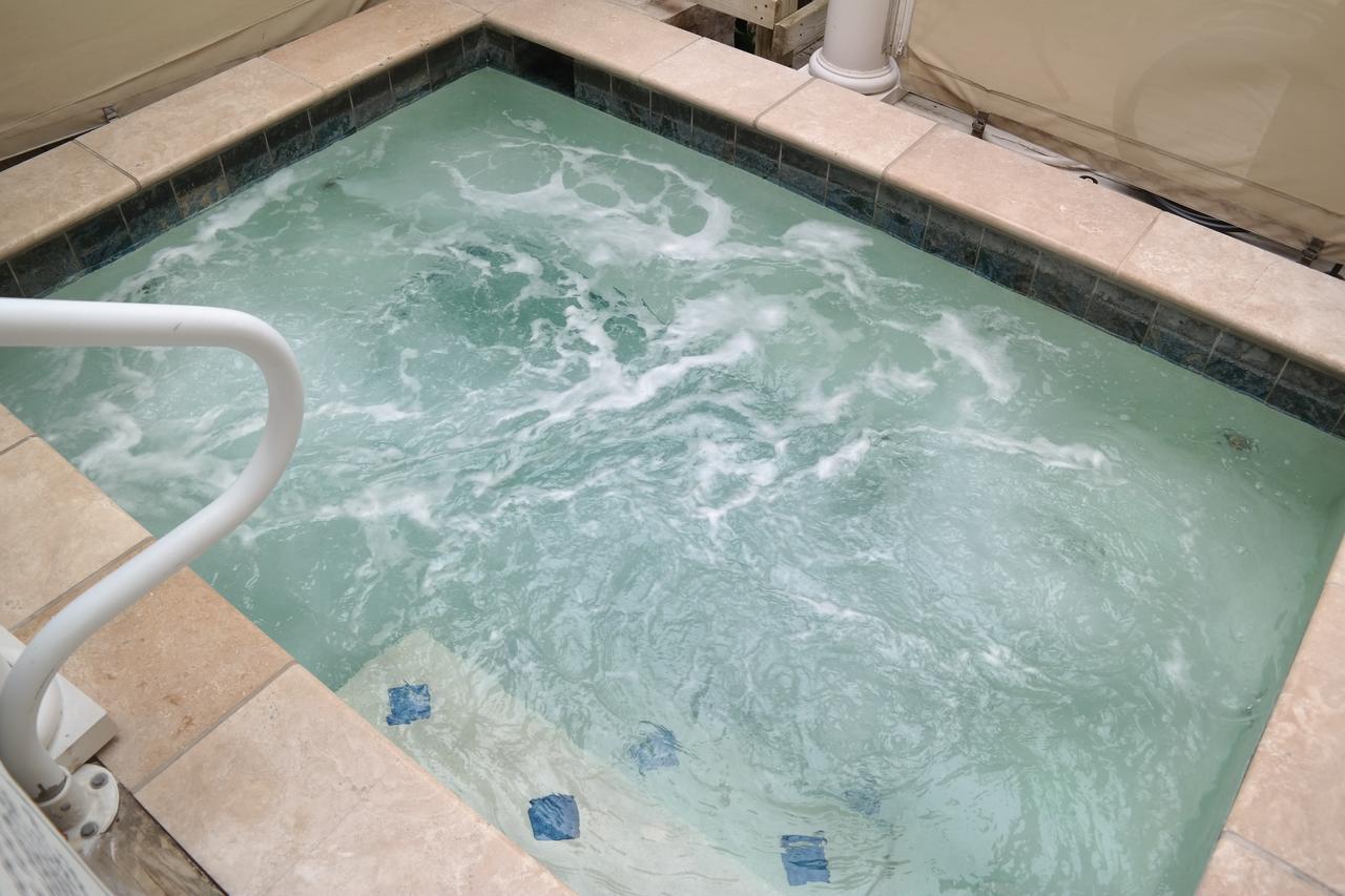 Beach Spa Bed & Breakfast 버지니아비치 외부 사진
