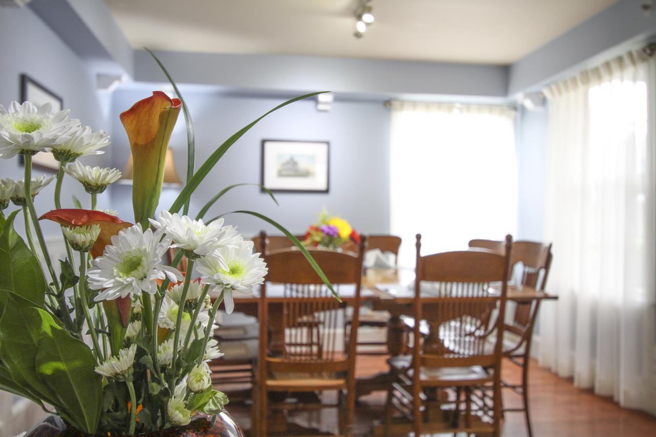 Beach Spa Bed & Breakfast 버지니아비치 외부 사진