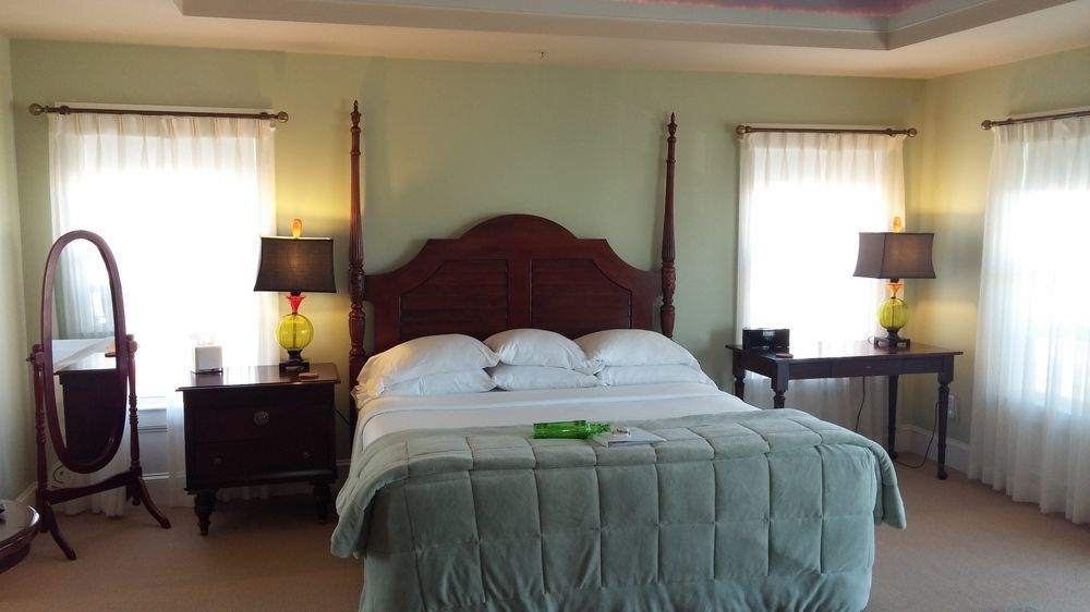 Beach Spa Bed & Breakfast 버지니아비치 외부 사진