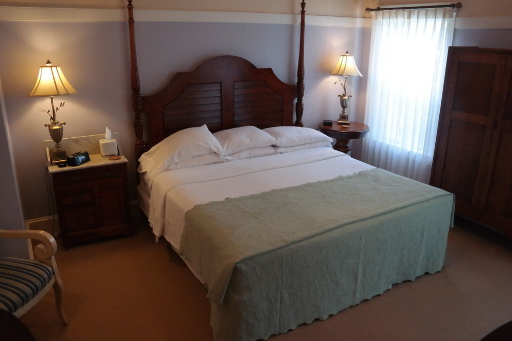 Beach Spa Bed & Breakfast 버지니아비치 외부 사진