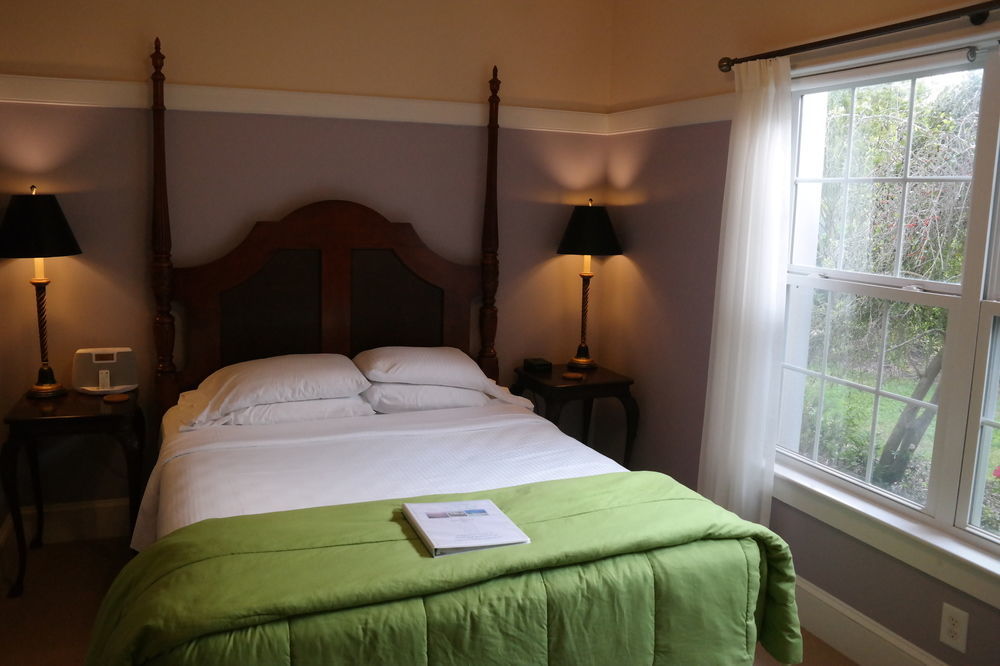 Beach Spa Bed & Breakfast 버지니아비치 외부 사진