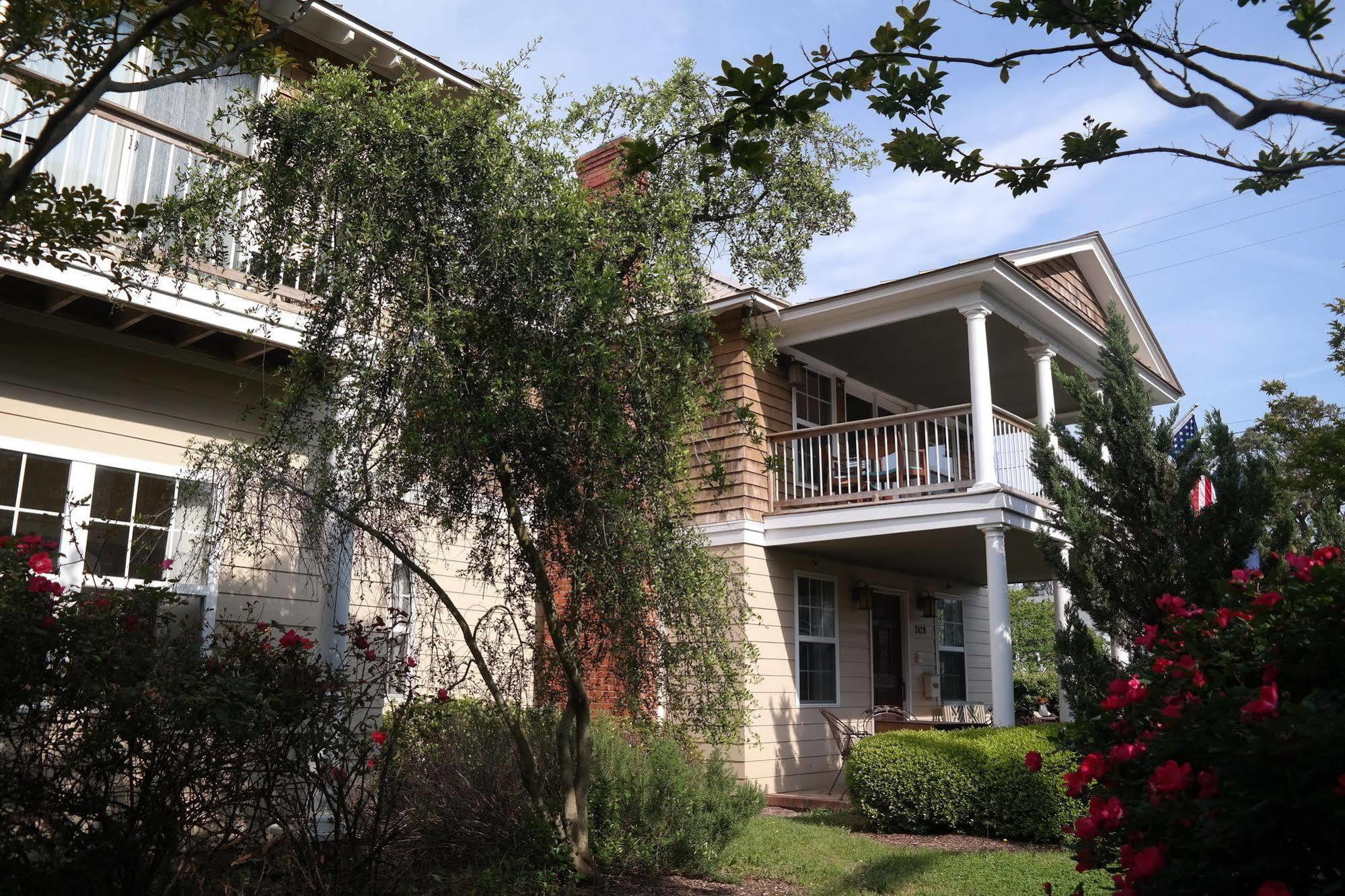 Beach Spa Bed & Breakfast 버지니아비치 외부 사진