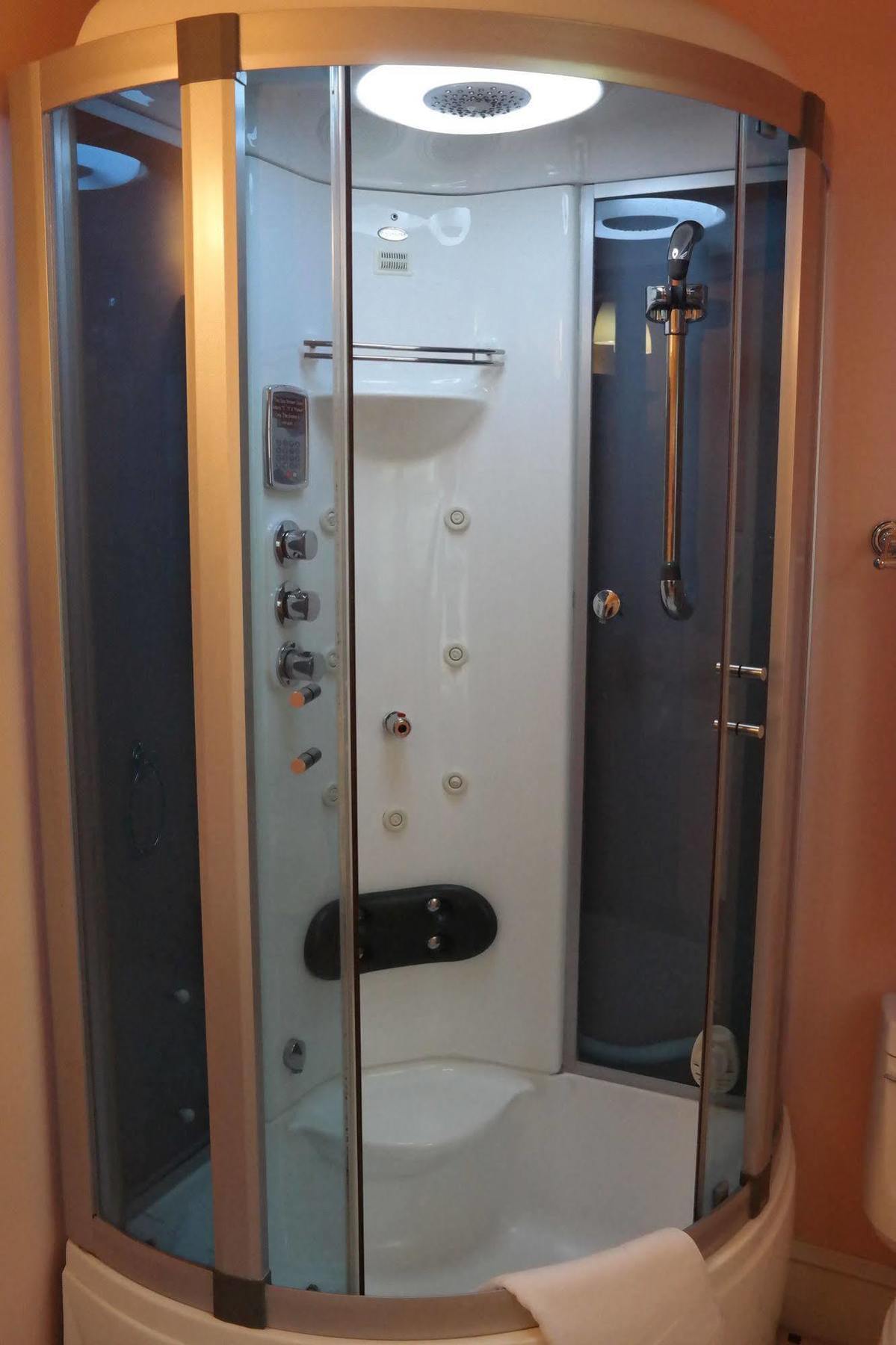 Beach Spa Bed & Breakfast 버지니아비치 외부 사진
